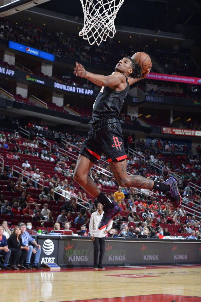 爱游戏中国-芝加哥公牛训练开放日；今夜再遭质疑引欢呼；NBA总决赛在即；年轻球员得到机会的简单介绍