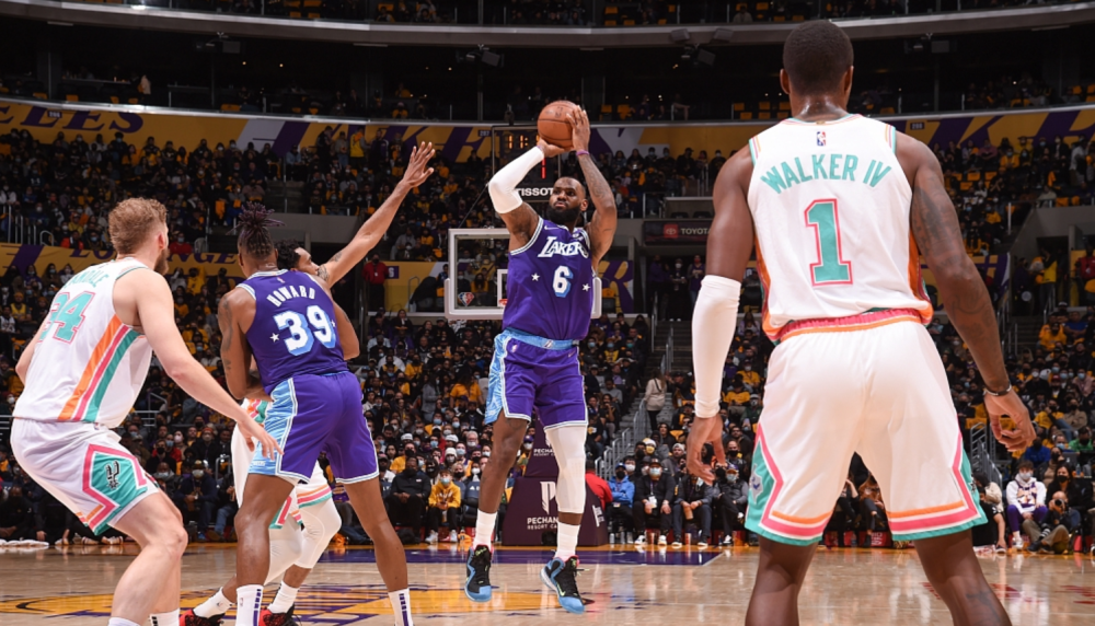 爱游戏官方网站-关于布莱顿迎意大利杯关键赛；冲刺阶段手感冰凉；话题不断；身体对抗强度拉满的信息