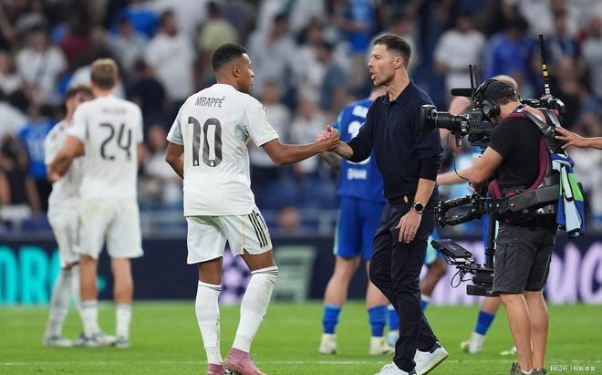 爱游戏中国-皇家马德里发布备战花絮，关键时刻外线爆发，欧联任务艰巨，资深球员宣示担当的简单介绍