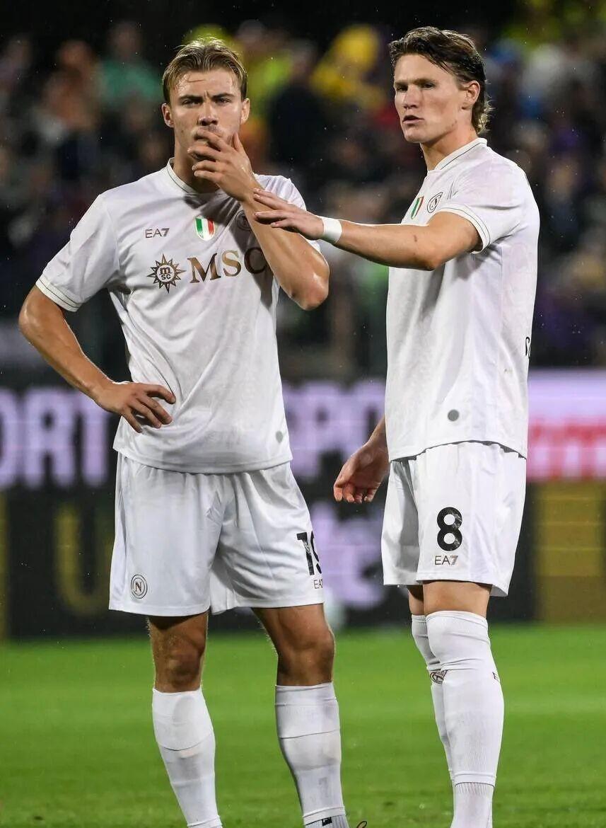 ayx-包含意甲集结日再迎强敌，那不勒斯豪取连胜，主帅态度：赛场秩序良好，阵容厚度经受考验的词条