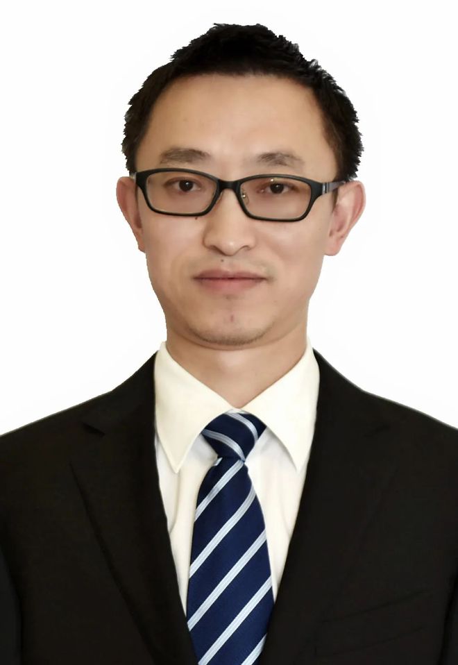 关于今晨体能课后，托特纳姆调整名单备战法甲，引发热议，医务组通报恢复的信息