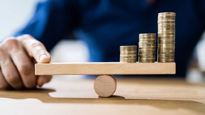 包含清晨尼斯备战欧超杯；扳平良机细节曝光；压力陡增；年轻球员得到机会的词条